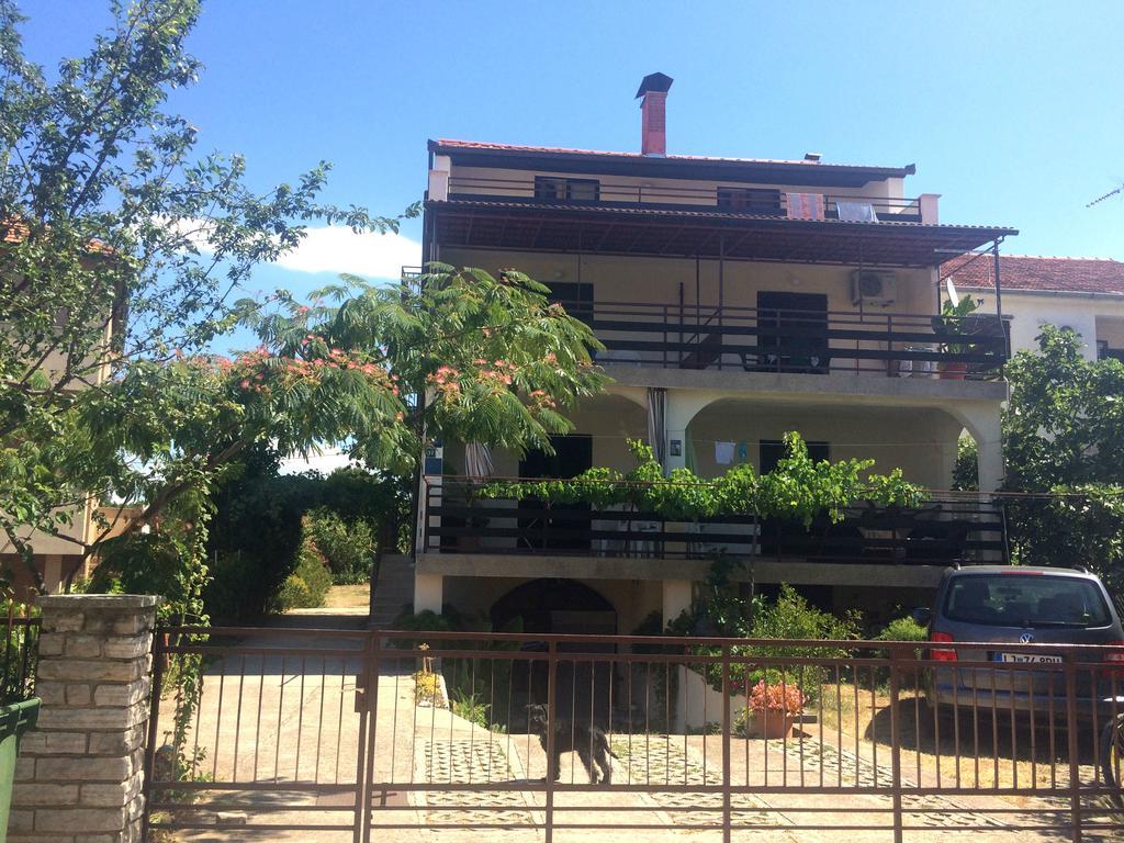 Apartments Radulovic Biograd Na Moru Esterno foto