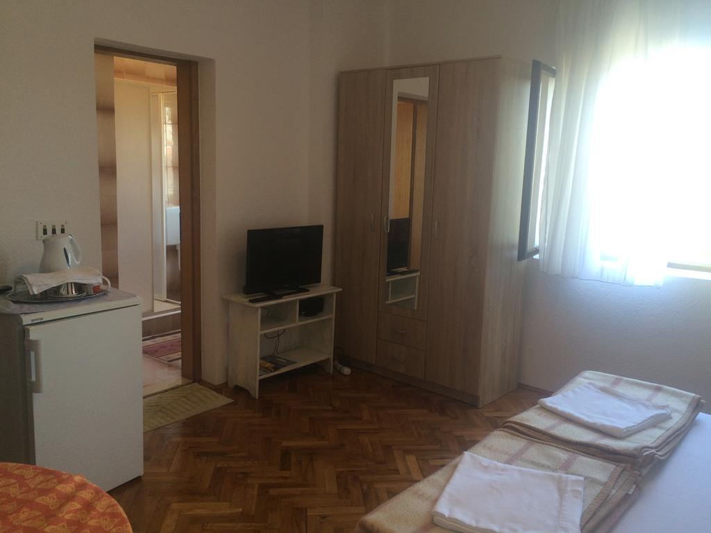 Apartments Radulovic Biograd Na Moru Esterno foto