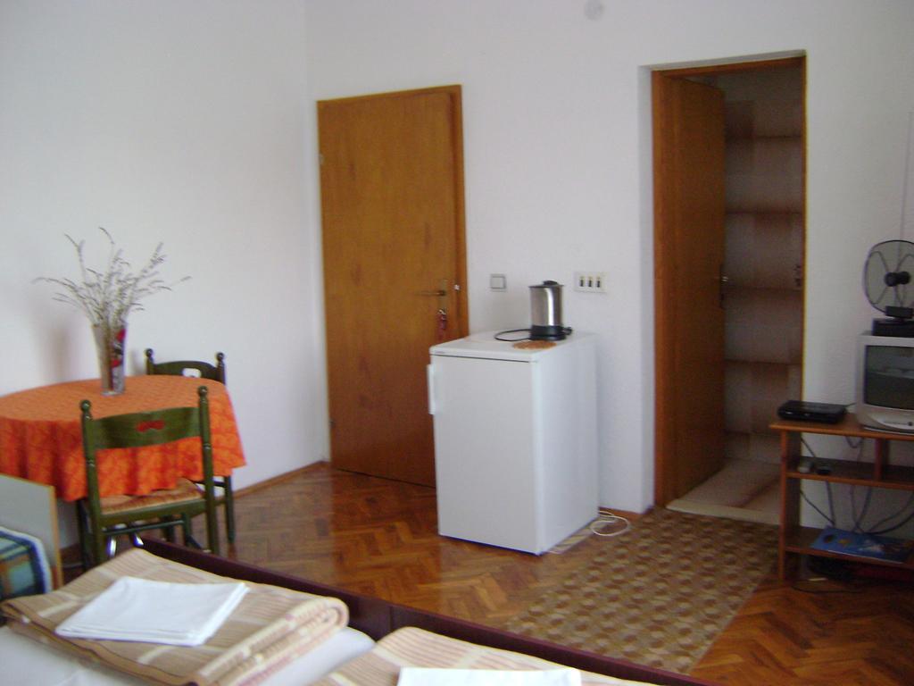 Apartments Radulovic Biograd Na Moru Camera foto